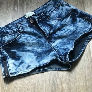 Acid wash high waisted short shorts